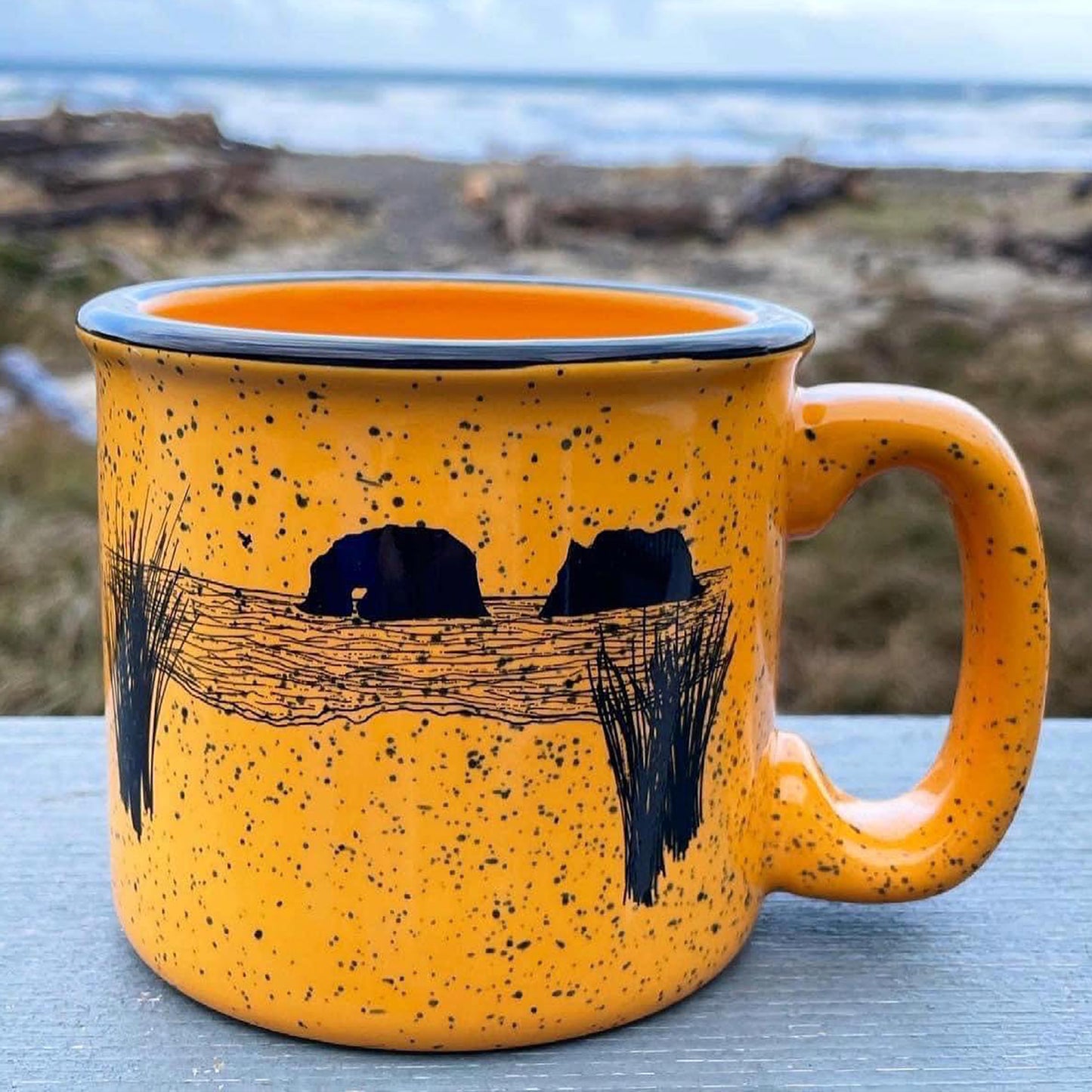 Twin Rocks 15oz Ceramic Campfire Mug